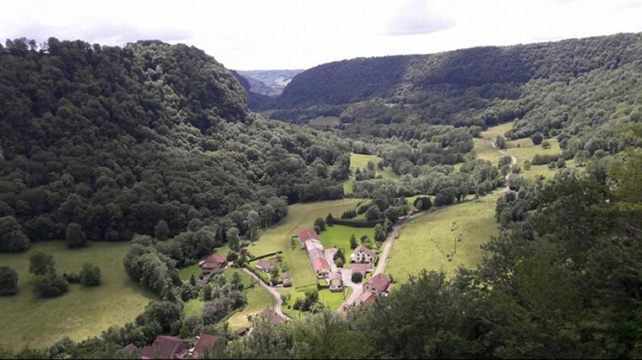 Gite Des Reculees Ladoye-sur-Seille Buitenkant foto